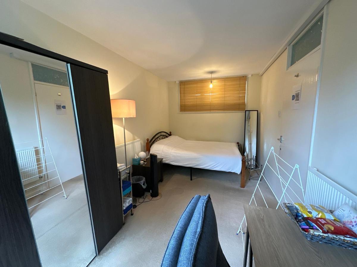 Cozy Room In Shared Home Near Canary Wharf Londres Exterior foto