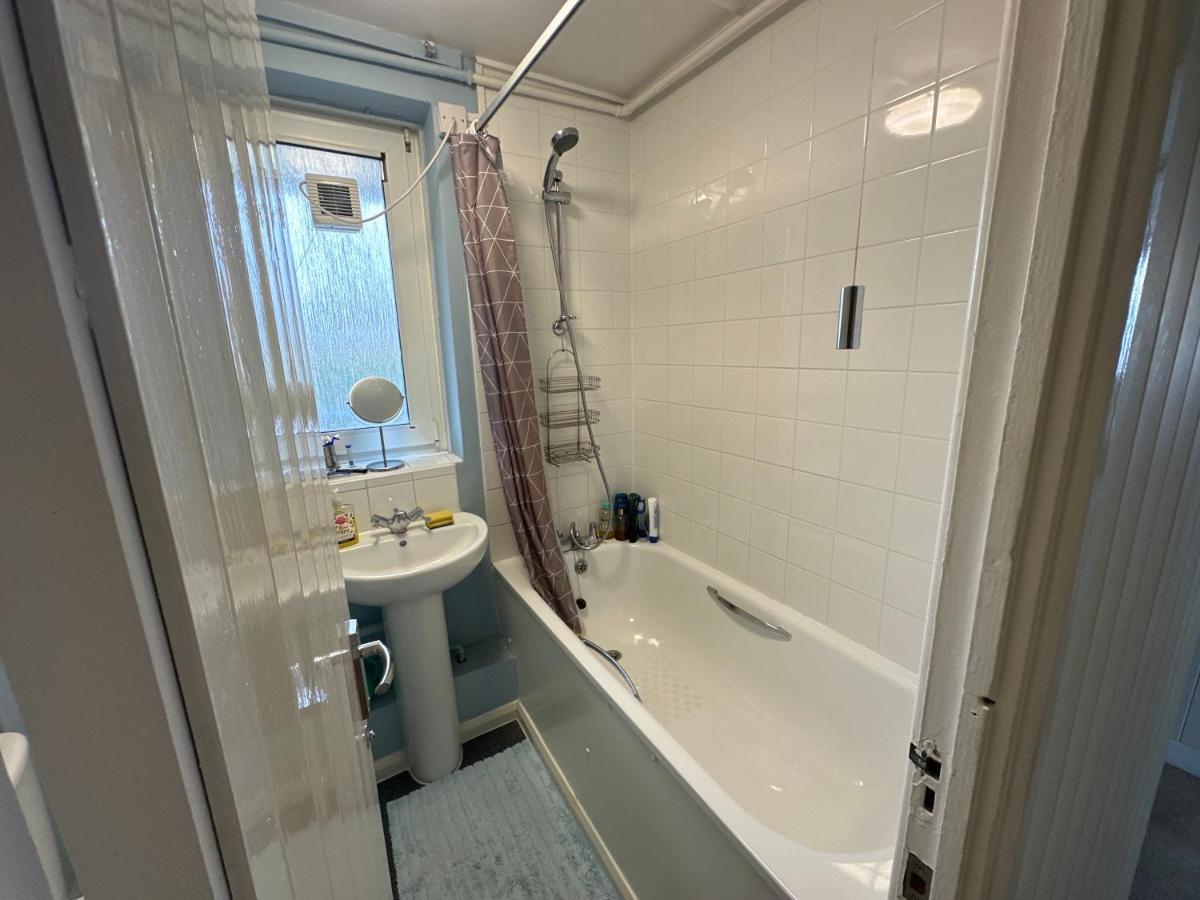 Cozy Room In Shared Home Near Canary Wharf Londres Exterior foto
